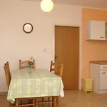 Family Friendly Seaside Povljana, Pag - 230 Appartement