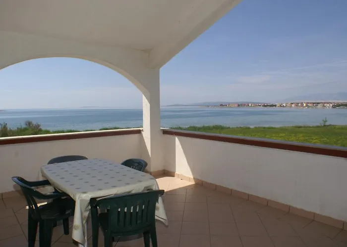 Family Friendly Seaside Povljana, Pag - 230 *