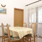 Family Friendly Seaside Povljana, Pag - 230 Apartment Povljana