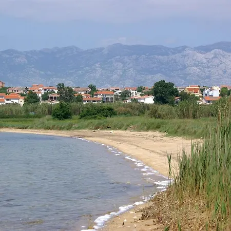Family Friendly Seaside Povljana, Pag - 230 公寓 *