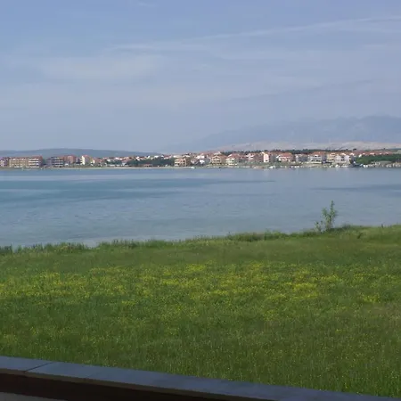 公寓 Family Friendly Seaside Povljana, Pag - 230 波弗加纳