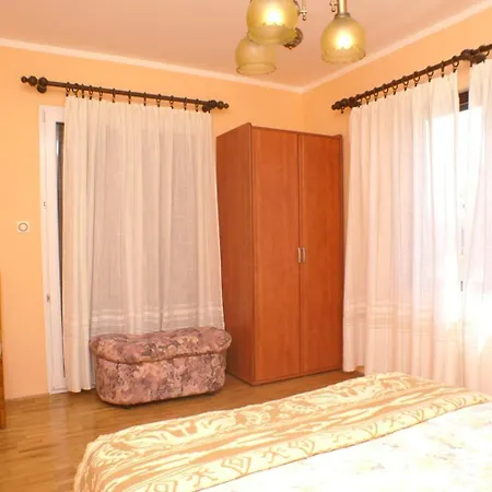 公寓 Family Friendly Seaside Povljana, Pag - 230 *